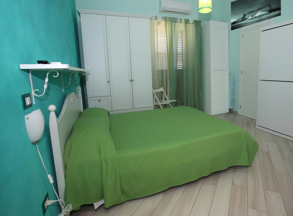 Le Nereidi Beb Bed & Breakfast Margherita Di Savoia Ruang foto